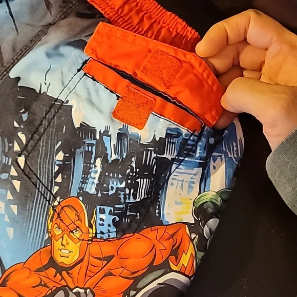 LOT of boys swim trunks. Quicksilver & Justice League. - Picture 9 of 10